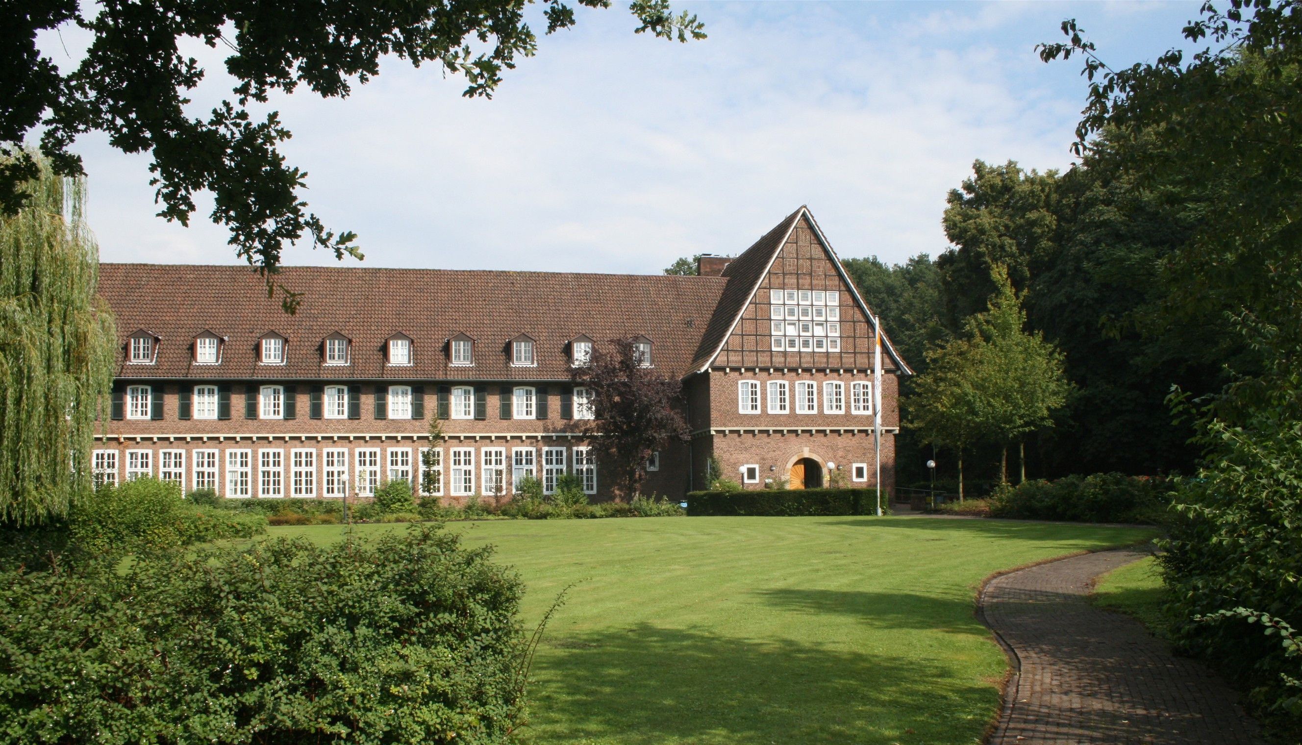 LVHS Gebäude Gesamtansicht