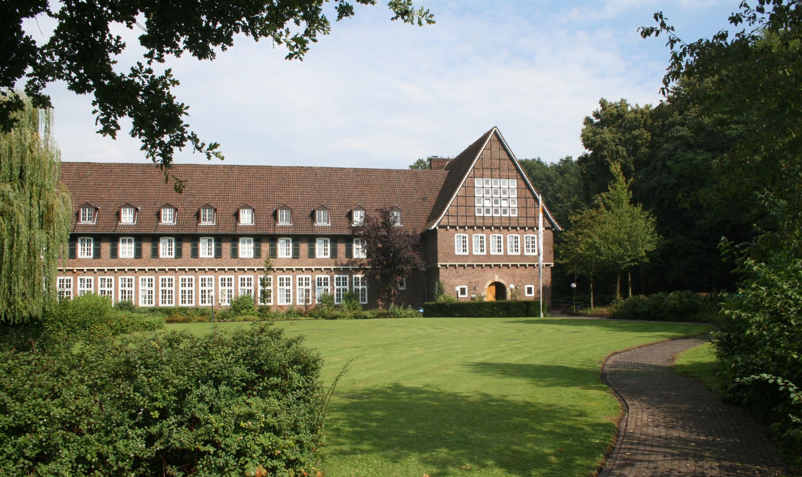 LVHS Freckenhorst Gebäude Frontansicht