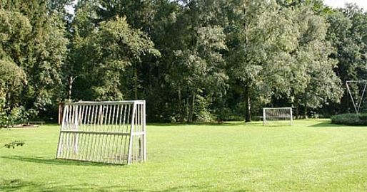 Fußballfeld auf Rasen 