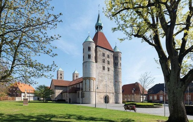 Stiftskriche St. Bonifatius